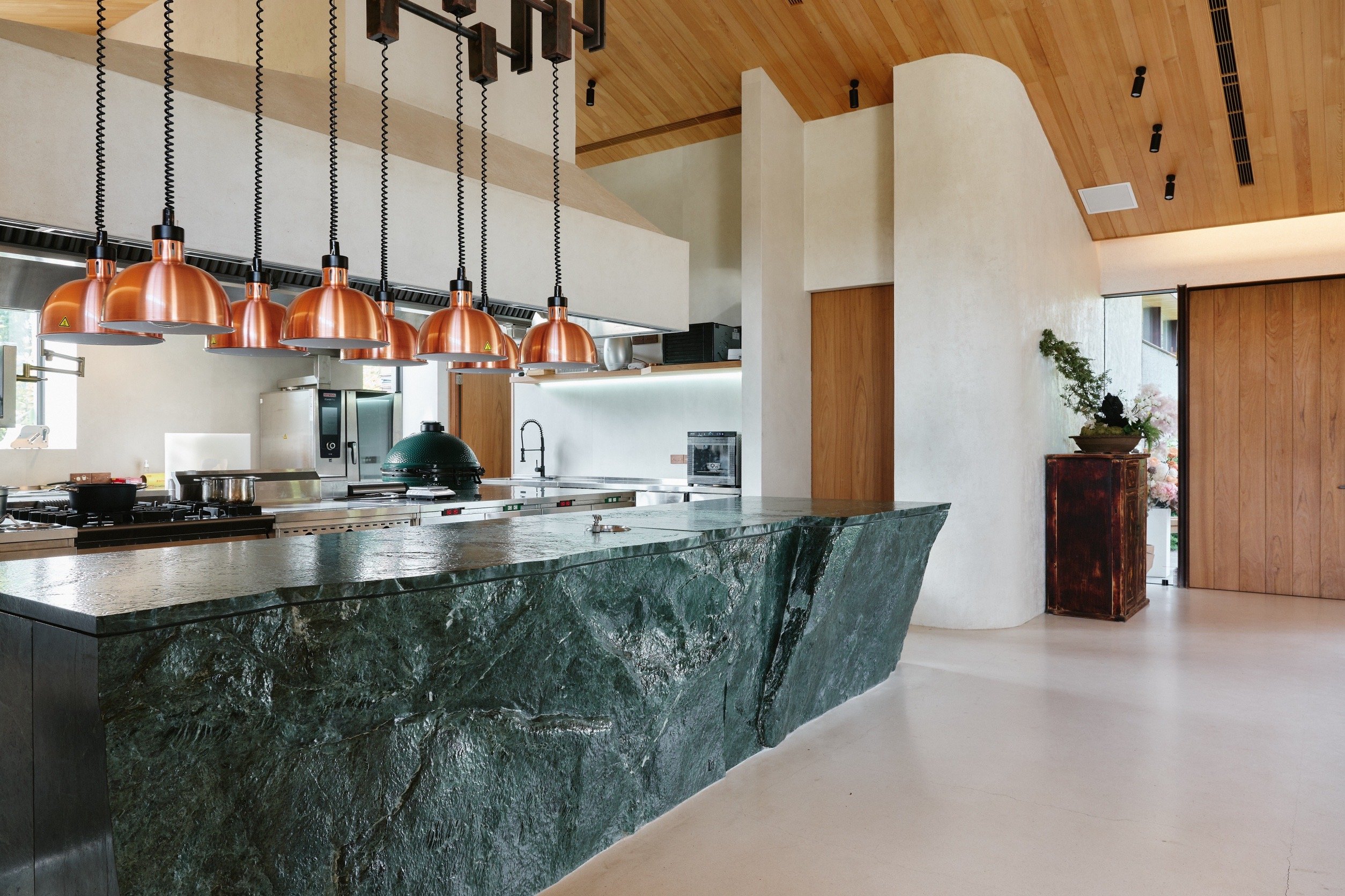 Art Sculpture by Hsi-Min Cheng