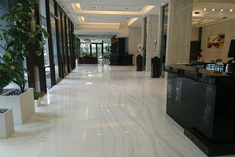 Fontaine white marble
